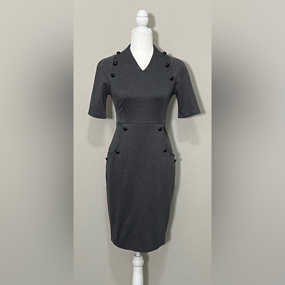 Fitted Midi Pencil Dress with Button Details and Front Pockets in Gray Size S